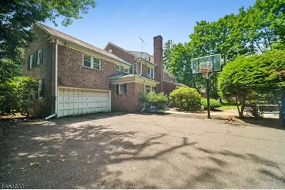 231 Exeter Way, Hillside, NJ 07205 - Photo 3