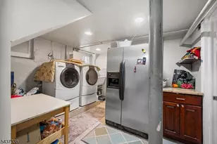 328 Springdale Ave, East Orange, NJ 07017 - Photo 25