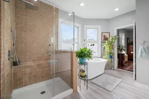 328 Springdale Ave, East Orange, NJ 07017 - Photo 13