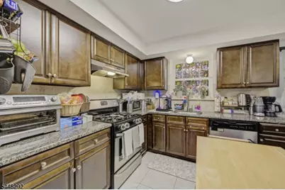 149 Bellair Pl, Newark, NJ 07104 - Photo 31