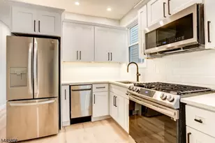 34 Millington Ave, Newark, NJ 07108 - Photo 9