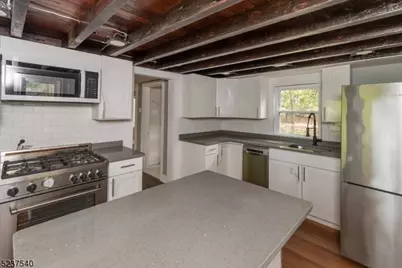 496 Manchester Ave, North Haledon, NJ 07508 - Photo 5