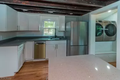 496 Manchester Ave, North Haledon, NJ 07508 - Photo 9