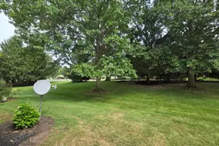 113 Gregory Ln, Franklin Township, NJ 08823 - Photo 5