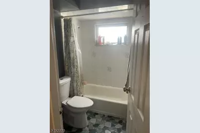 84 E Laurel St, Woodbridge Township, NJ 07064 - Photo 15