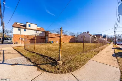 9 W Stimpson Ave, Linden, NJ 07036 - Photo 5