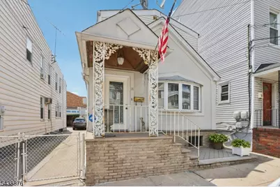 18 Patterson St, Harrison, NJ 07029 - Photo 5