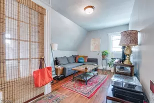 36 Burnet St Unit, Maplewood, NJ 07040 - Photo 3