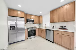 2397 Seymour Ave, Union Township, NJ 07083 - Photo 9