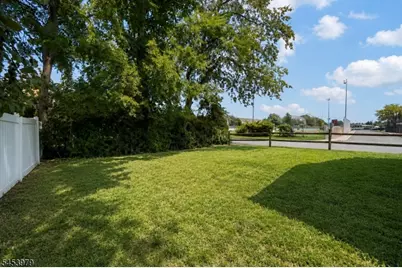 2397 Seymour Ave, Union Township, NJ 07083 - Photo 27