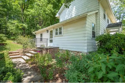 17 Willow Avenue, Peapack Gladstone Boro, NJ 07977 - Photo 5