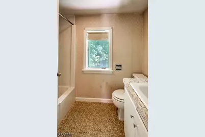 17 Willow Avenue, Peapack Gladstone Boro, NJ 07977 - Photo 21