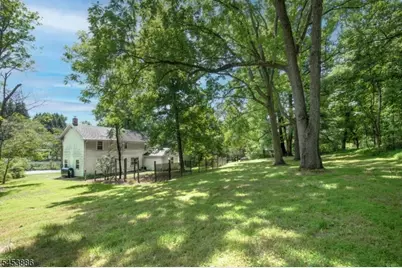 17 Willow Avenue, Peapack Gladstone Boro, NJ 07977 - Photo 3
