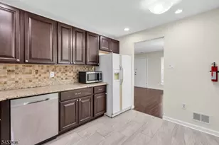10 Brighton Way, North Brunswick Township, NJ 08902 - Photo 11