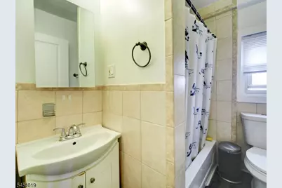 151 Culver Ave #3, Jersey City, NJ 07305 - Photo 9