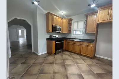 163 Dewey St, Newark, NJ 07112 - Photo 19