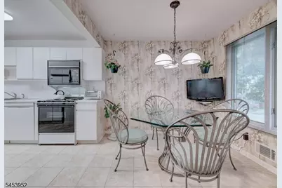 88 Sullivan Dr, West Orange Township, NJ 07052 - Photo 13