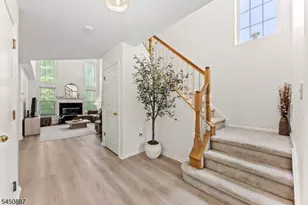 50 Washington Ct, Montville Township, NJ 07082 - Photo 3