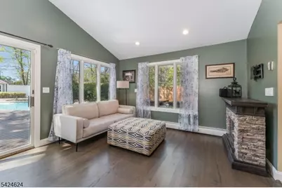 31 River Road, Raritan Township, NJ 08822 - Photo 21