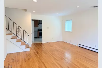 32 Pawnee Ave, Parsippany, NJ 07034 - Photo 5
