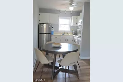 365 Bloomfield Ave, Verona, NJ 07044 - Photo 11