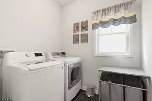 2 Bluffs Ct, Hamburg, NJ 07419 - Photo 27