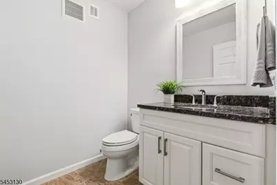 2 Bluffs Ct, Hamburg, NJ 07419 - Photo 37