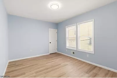 76 Grumman Ave, Newark, NJ 07112 - Photo 13