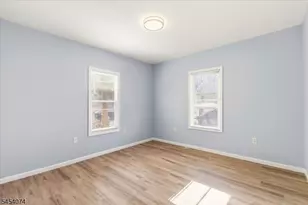 76 Grumman Ave, Newark, NJ 07112 - Photo 11