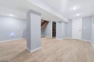 244 Clinton Ave, Jersey City, NJ 07304 - Photo 13