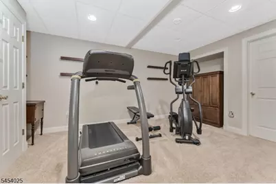 30 Meadowview Dr, Lopatcong Township, NJ 08865 - Photo 33