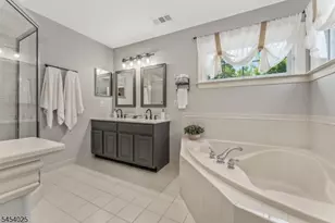 30 Meadowview Dr, Lopatcong Township, NJ 08865 - Photo 25