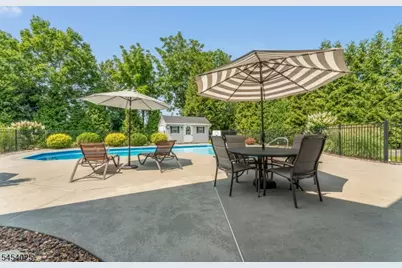 30 Meadowview Dr, Lopatcong Township, NJ 08865 - Photo 39