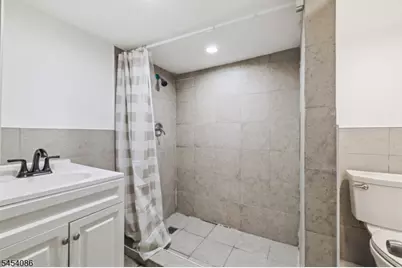 48 Laurel Ave, East Orange, NJ 07017 - Photo 15