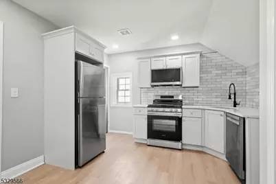 149 S Park St #2, Elizabeth, NJ 07206 - Photo 9