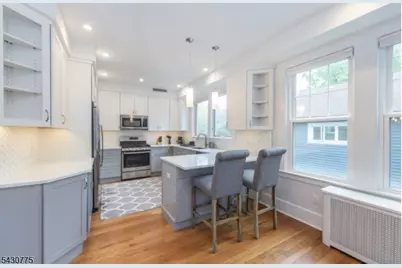 238 Park St #2, Montclair, NJ 07042 - Photo 5