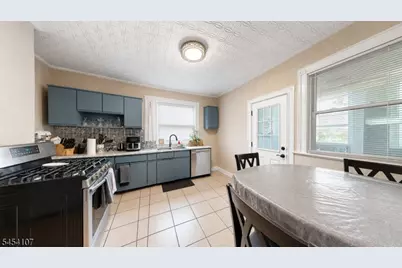 167 N 16th St, East Orange, NJ 07017 - Photo 7