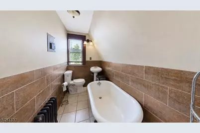 167 N 16th St, East Orange, NJ 07017 - Photo 9