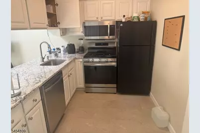 6 Baily Bunion Ct #4, Vernon, NJ 07462 - Photo 5