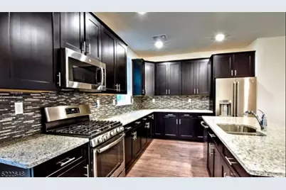 712 Parkview Ln, Rockaway Township, NJ 07866 - Photo 1