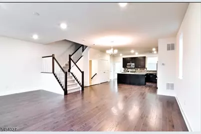 712 Parkview Ln, Rockaway Township, NJ 07866 - Photo 5