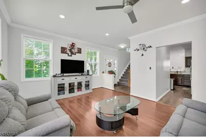 200 Barringer Dr, Nutley, NJ 07110 - Photo 7
