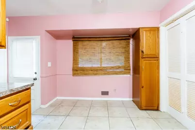 640 Warfield Rd, North Plainfield, NJ 07063 - Photo 7