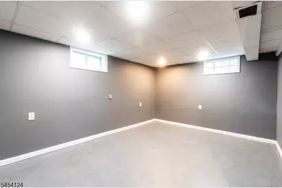 640 Warfield Rd, North Plainfield, NJ 07063 - Photo 19