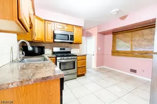 640 Warfield Rd, North Plainfield, NJ 07063 - Photo 5