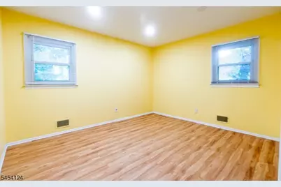 640 Warfield Rd, North Plainfield, NJ 07063 - Photo 11