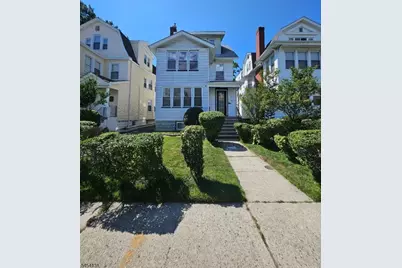 275 S Burnett St #2, East Orange, NJ 07018 - Photo 11