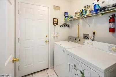 52 Jesse Ct, Montville Township, NJ 07045 - Photo 21