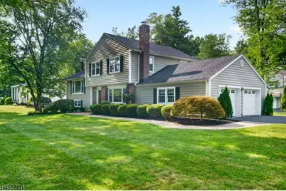 4 Fox Chase Ln, Morris Township, NJ 07960 - Photo 1