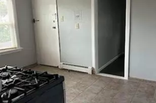 176 Goldsmith Ave, Newark, NJ 07112 - Photo 5